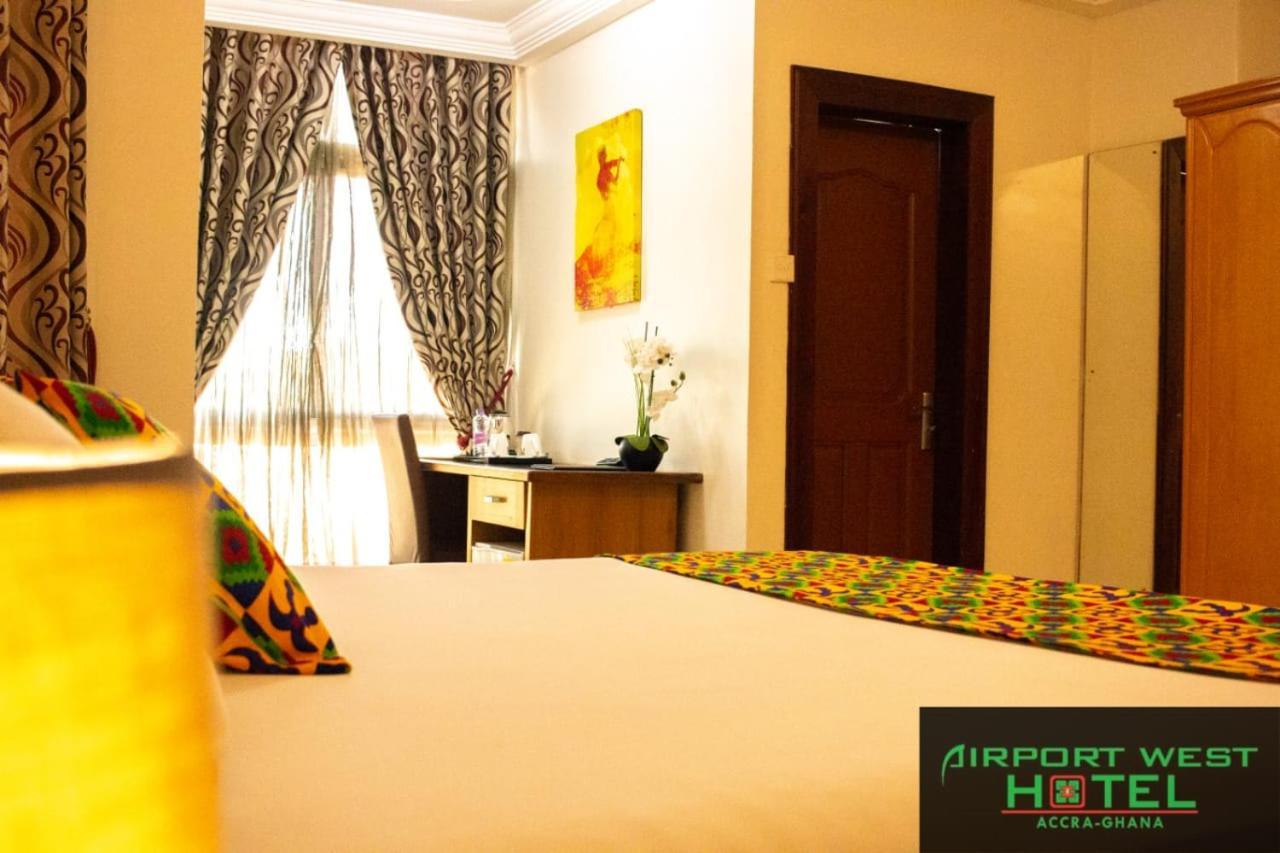 Airport West Hotel Accra Bagian luar foto