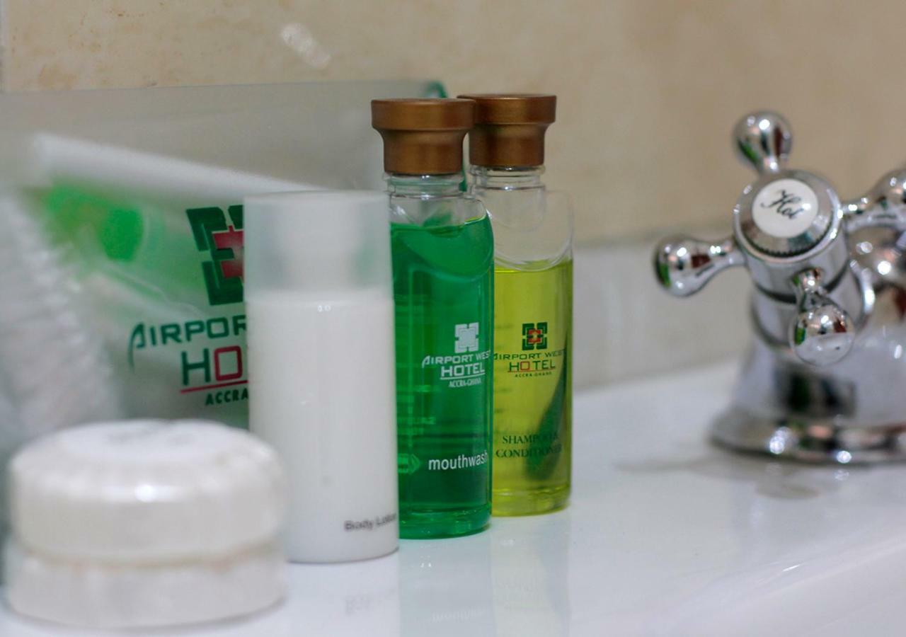 Airport West Hotel Accra Bagian luar foto